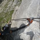 Am Ende der Weißen Verschneidung. Sehr steil geht es aus der Scharte heraus. Am Ende der Weißen Verschneidung. Sehr steil geht es aus der Scharte heraus.