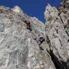 ...ordentlich zupacken. Gute Handschuhe und ordentliche Klettersteigschuhe sind hier Pflicht. ...ordentlich zupacken. Gute Handschuhe und ordentliche Klettersteigschuhe sind hier Pflicht.
