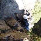 ...und im oberen Teil der Efeuwand. Es wird enger, und man ist eingerahmt von Felsen. Ideal zum Stemmen. ...und im oberen Teil der Efeuwand. Es wird enger, und man ist eingerahmt von Felsen. Ideal zum Stemmen.