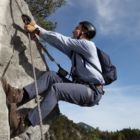 ...es ist ganz schön steil! Rechts des Seils ist keine gute Idee... ...es ist ganz schön steil! Rechts des Seils ist keine gute Idee...