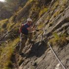 Nun geht es in langen Kehren nur noch bergab. Nun geht es in langen Kehren nur noch bergab.