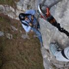Auf dem sehr schwer zu erreichenden ersten Bügel. Der Rest des Pfeilers ist easy. Auf dem sehr schwer zu erreichenden ersten Bügel. Der Rest des Pfeilers ist easy.